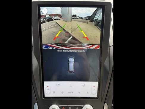 Used 2023 Ford Edge Titanium AWD/4WD image 13