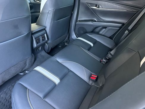 Certified 2026 Toyota Camry Hybrid FWD image 11