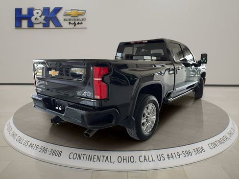 Used 2024 Chevrolet Silverado 2500 High Country AWD/4WD image 6