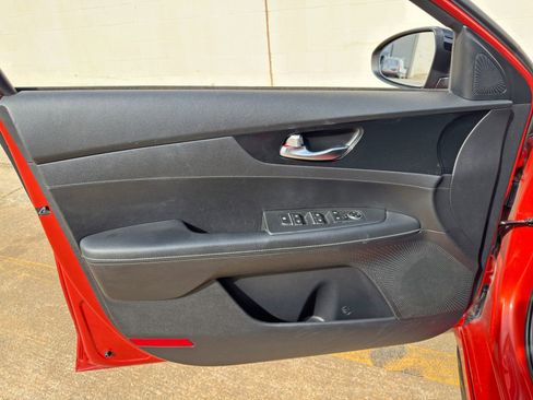 Used 2022 Kia Forte GT-Line image 35