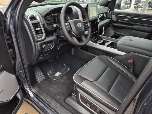 New 2026 RAM 1500 Laramie AWD/4WD image 11