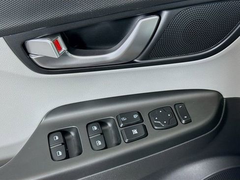 Used 2023 Hyundai Kona SEL w/ Convenience Package image 14