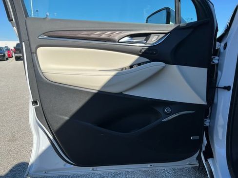 Used 2023 Buick Enclave Avenir w/ Trailering Package, 5000 lbs. FWD image 14