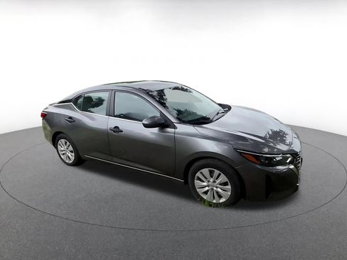 Used 2025 Nissan Sentra S FWD image 2