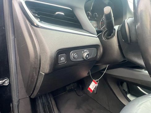 Used 2019 Buick Enclave Essence image 24