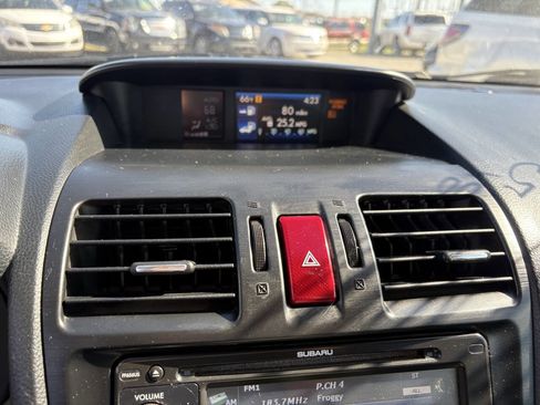 Used 2015 Subaru Forester 2.5i Limited image 32