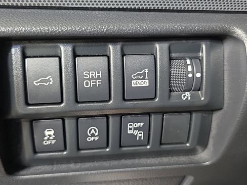 Used 2020 Subaru Forester Limited image 39