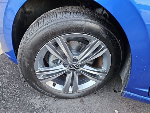 Used 2024 Volkswagen Jetta SE image 30