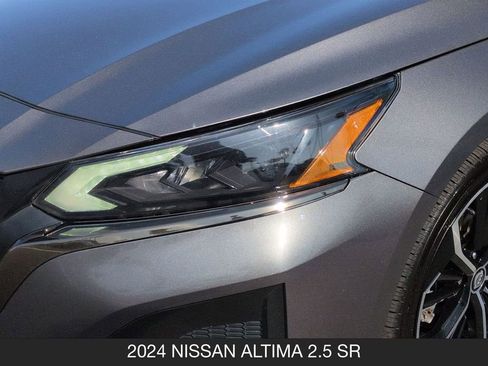 Certified 2024 Nissan Altima 2.5 SR FWD image 10