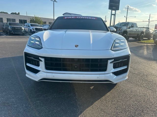 Used 2025 Porsche Cayenne GTS AWD/4WD image 6