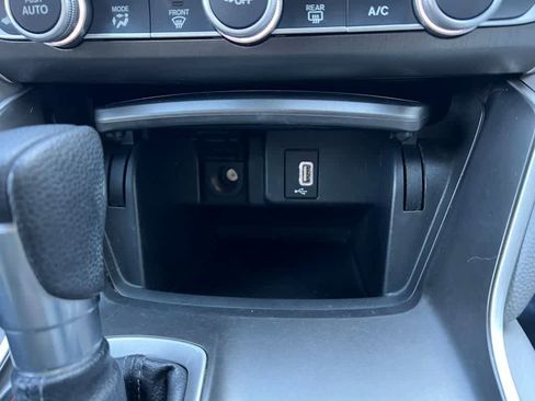 Used 2018 Honda Accord LX image 27