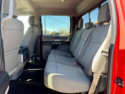 Used 2017 Ford F150 XLT w/ Equipment Group 302A Luxury image 11