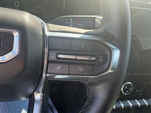 Used 2025 GMC Terrain Elevation AWD/4WD image 19
