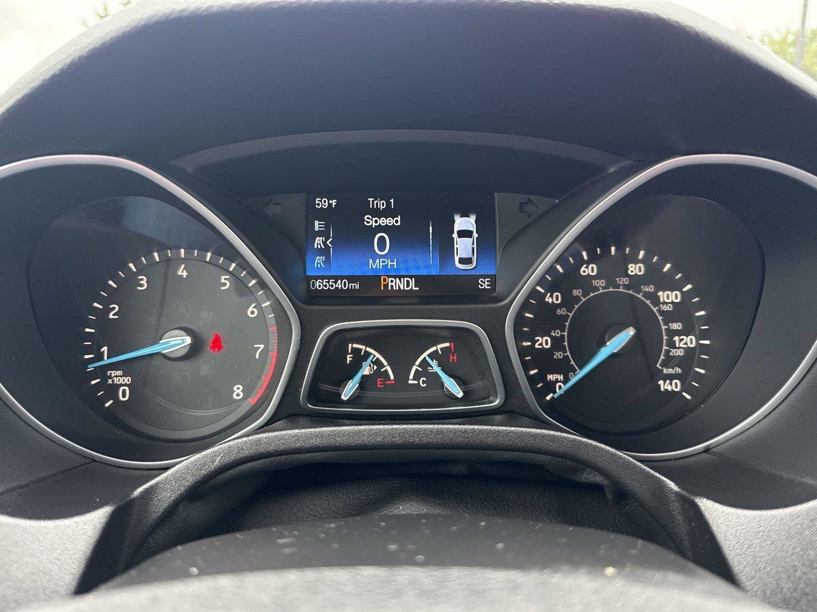 Used 2016 Ford Focus SE w/ SE Power Seat Package FWD image 27