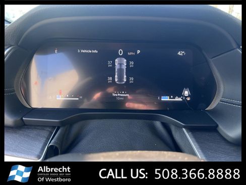 New 2025 Jeep Grand Cherokee Limited w/ Luxury Tech Group II AWD/4WD image 22