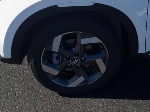 New 2026 Hyundai Venue SEL FWD image 11