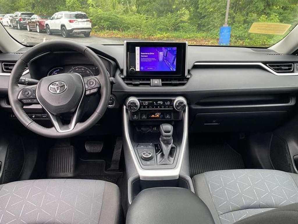 Used 2025 Toyota RAV4 XLE w/ Convenience Package AWD/4WD image 35