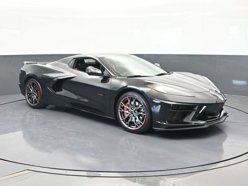 Used 2023 Chevrolet Corvette Stingray Premium Conv w/ Z51 Performance Package image 8