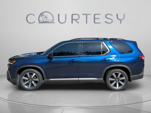 Used 2023 Honda Pilot Elite image 4