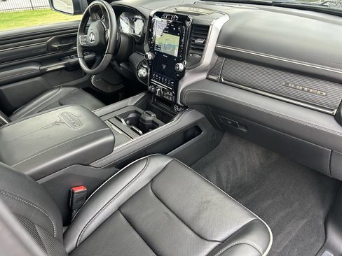 Used 2021 RAM 1500 Limited image 7