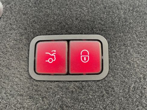 Used 2019 Mercedes-Benz S 560 4MATIC Sedan image 11