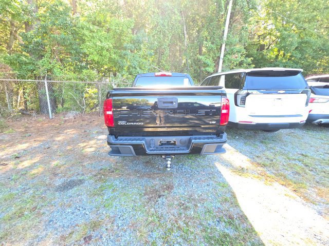 Used 2021 Chevrolet Colorado W/T w/ Custom Special Edition AWD/4WD image 6