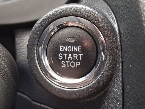 Used 2017 Subaru Forester 2.5i Touring image 17