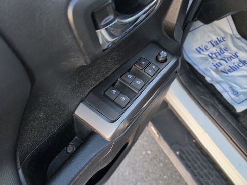 Used 2023 Toyota Tacoma TRD Sport image 13