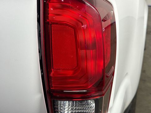 Used 2020 Toyota Tacoma SR image 30