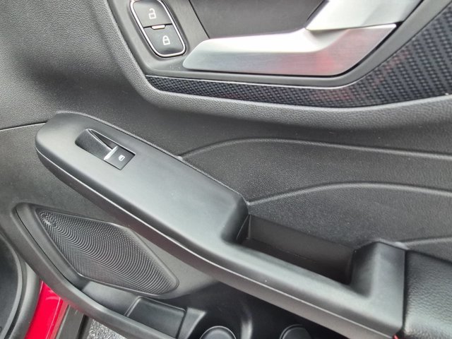 Used 2025 Ford Escape ST-Line FWD image 33