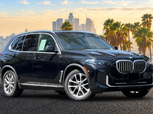 Used 2024 BMW X5 xDrive40i AWD/4WD image 2