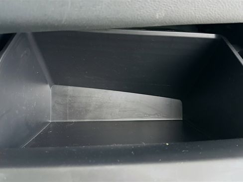 Used 2025 Toyota Corolla LE image 31