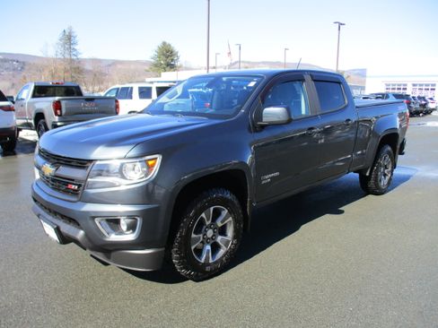 Used 2019 Chevrolet Colorado Z71 image 1