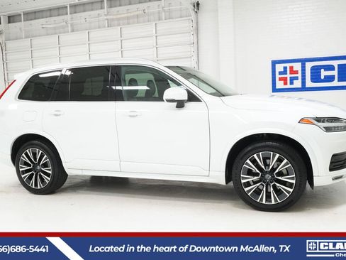 Used 2022 Volvo XC90 T6 Momentum w/ Advanced Package AWD/4WD image 4