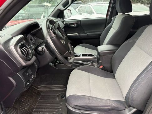 Certified 2021 Toyota Tacoma TRD Sport w/ Technology Package AWD/4WD image 21