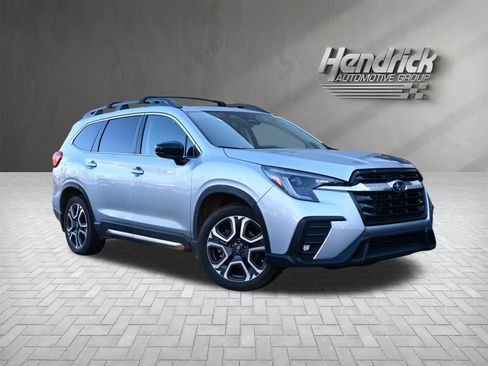 Used 2024 Subaru Ascent Limited w/ Technology Package image 2