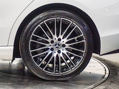 Used 2023 Mercedes-Benz C 300 C 300 image 10