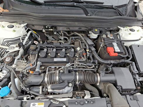 Used 2019 Honda Accord EX image 27