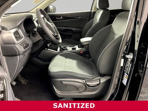 Used 2020 Kia Sorento LX AWD/4WD image 19