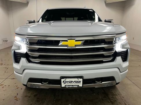 New 2026 Chevrolet Silverado 1500 High Country w/ Technology Package AWD/4WD image 12