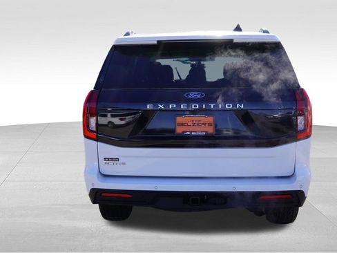 Certified 2025 Ford Expedition Active image 8