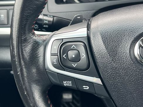 Certified 2016 Toyota Camry SE image 23