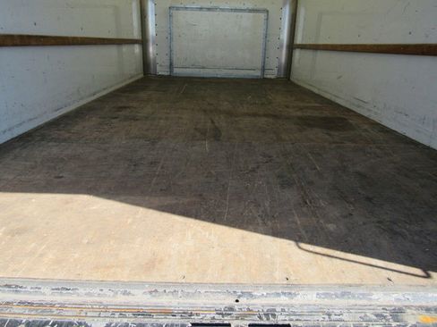 Used 2022 Ford E-350 and Econoline 350 Super Duty RWD image 21