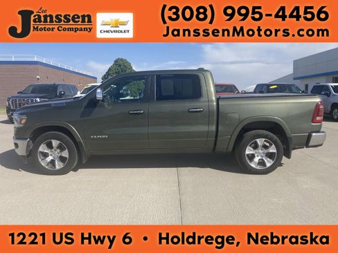 Used 2021 RAM 1500 Laramie AWD/4WD image 1