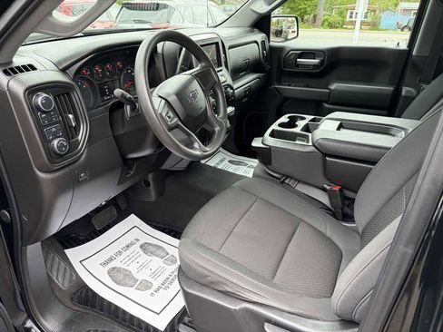 Used 2021 Chevrolet Silverado 1500 Custom Trail Boss AWD/4WD image 9