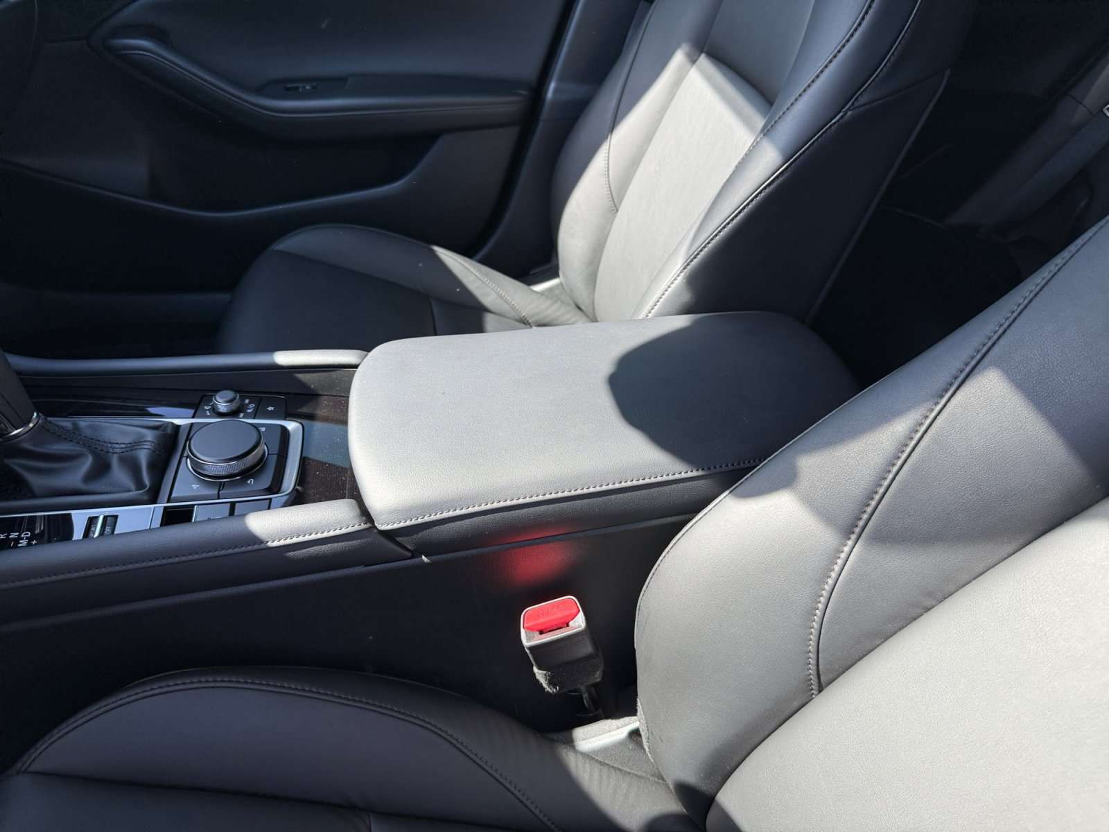Certified 2025 MAZDA MAZDA3 s Sport FWD image 14