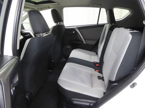 Used 2018 Toyota RAV4 LE image 28