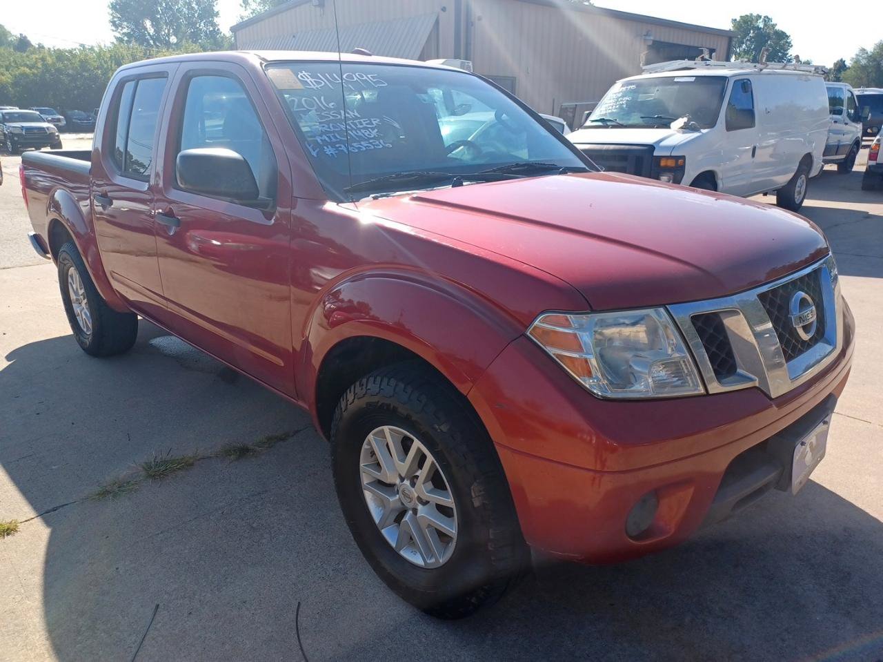 Used 2016 Nissan Frontier SV AWD/4WD image 3
