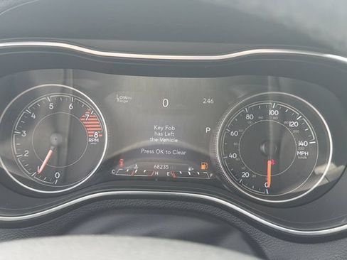 Used 2019 Jeep Cherokee Trailhawk w/ Cold Weather Group AWD/4WD image 26