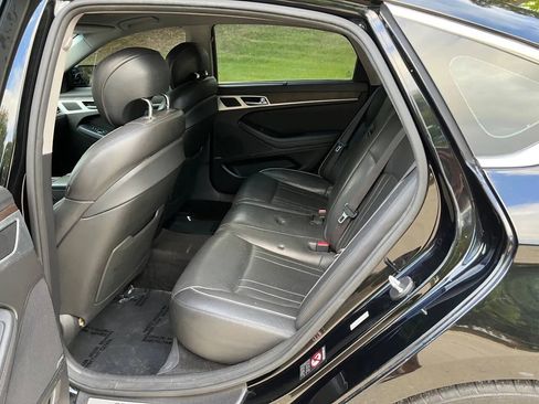 Used 2015 Hyundai Genesis 5.0 image 27